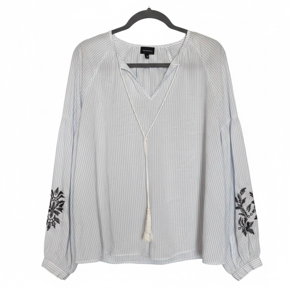 Who What Wear Blue Pinstriped Embroidered Sleeve Peasant Cotton Top